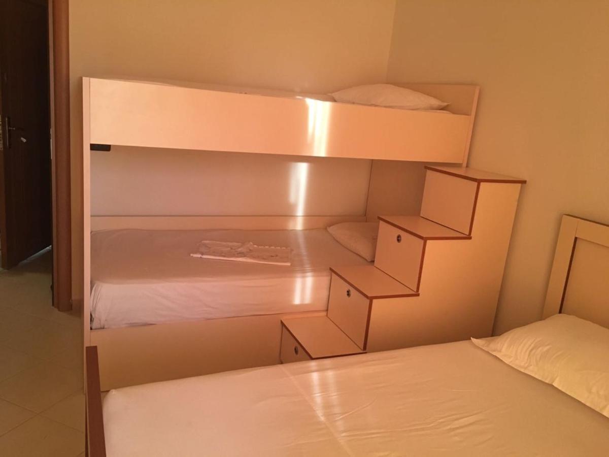 Seanfinity Apartments Vlore Luaran gambar